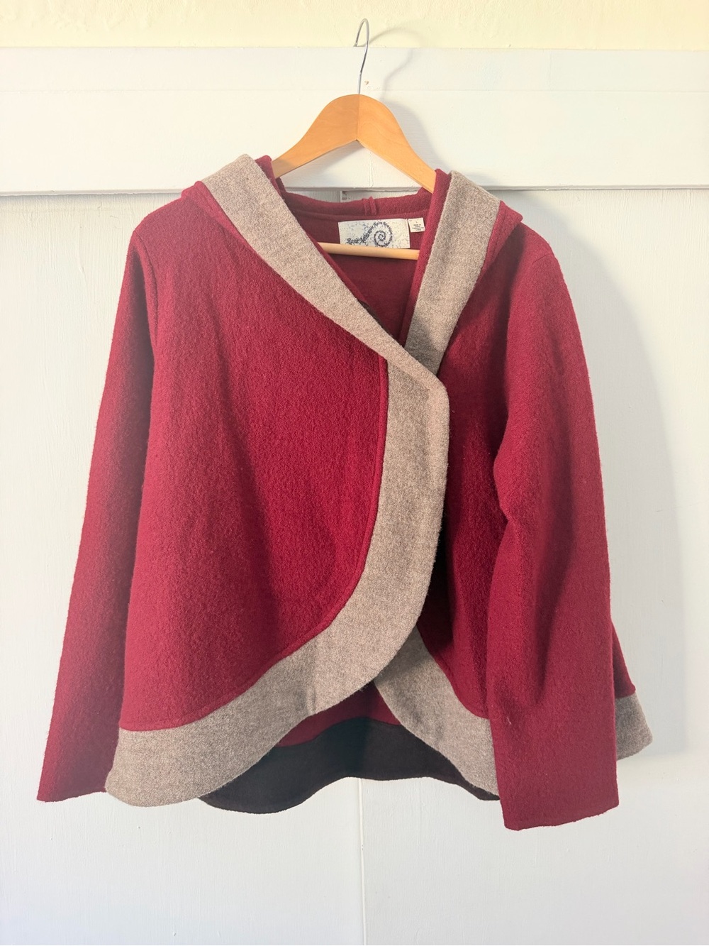 Rosie Neira Women's Hooded Wrap - Burgundy with Taupe Trim